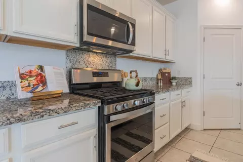 1073 Sardinia Dr, Salinas, CA 93905 photo 13