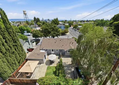 View/Area - 207 E Rincon Ave, Campbell, CA 95008 photo 3 of 7