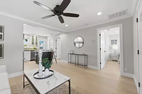 Entry Way - 207 E Rincon Ave, Campbell, CA 95008 photo 1 of 2