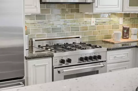 Kitchen - 207 E Rincon Ave, Campbell, CA 95008 photo 7 of 12