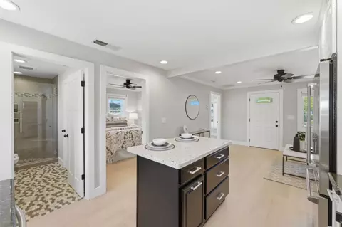 Entry Way - 207 E Rincon Ave, Campbell, CA 95008 photo 2 of 2