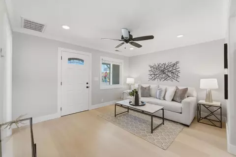 Living - 207 E Rincon Ave, Campbell, CA 95008 photo 3 of 5