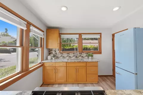 Kitchen - 207 E Rincon Ave, Campbell, CA 95008 photo 5 of 12