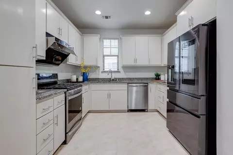 Kitchen - 3702 Pyramid Way, Mountain View, CA 94043 photo 2 of 2