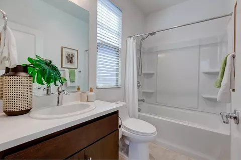 Bath - 3702 Pyramid Way, Mountain View, CA 94043 photo 3 of 3