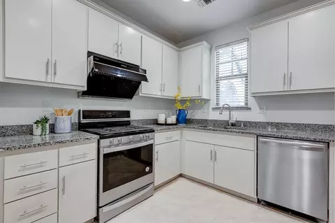 Kitchen - 3702 Pyramid Way, Mountain View, CA 94043 photo 1 of 2