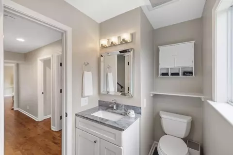 Bath - 3035 Ribera Rd, Carmel, CA 93923 photo 2 of 2