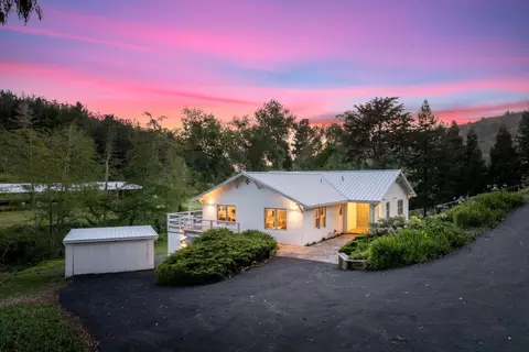 2570 Purisima Creek Rd, Half Moon Bay, CA 94019