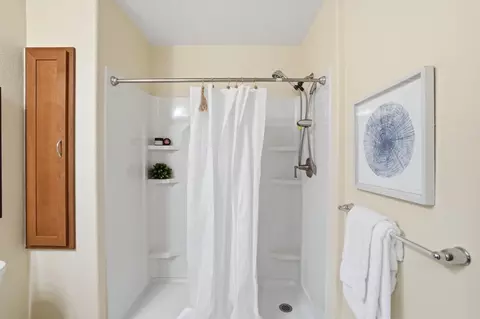 Bath - 1388 Broadway 103, Millbrae, CA 94030 photo 1 of 7