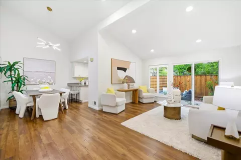 10893 Northfield Sq, Cupertino, CA 95014