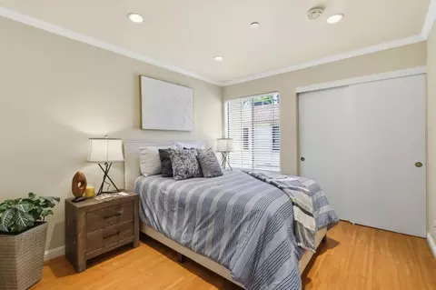 Bedroom - 979 La Mesa Ter #D, Sunnyvale, CA 94086 photo 1 of 5