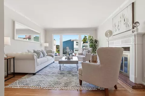 Living - 78 Lapham Way, San Francisco, CA 94112 photo 2 of 8