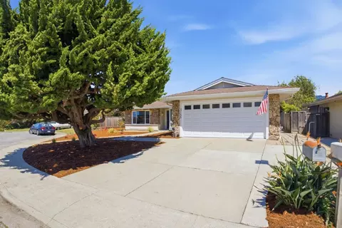150 Tiller Ct, Half Moon Bay, CA 94019