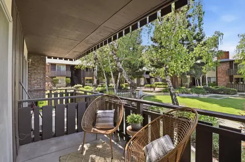 Exterior - 100 E Middlefield Rd 3b, Mountain View, CA 94043 photo 1 of 11