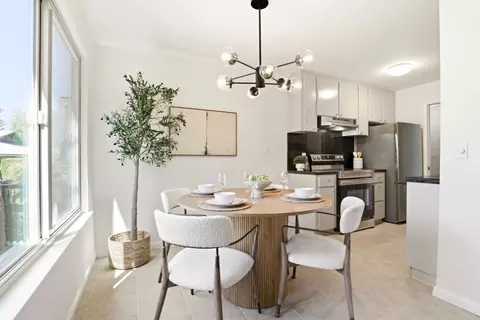 Dining - 100 E Middlefield Rd 3b, Mountain View, CA 94043 photo 3 of 3