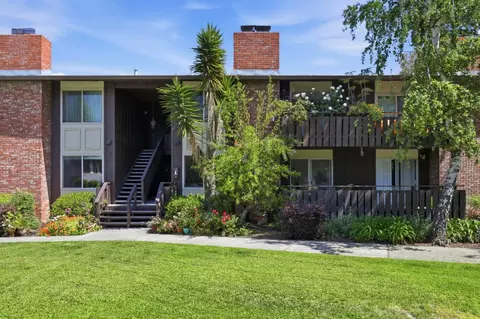 Exterior - 100 E Middlefield Rd 3b, Mountain View, CA 94043 photo 5 of 11