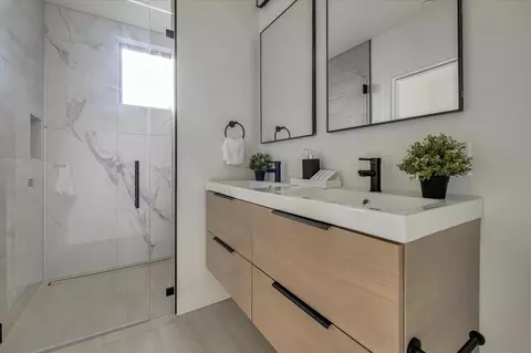 Bath - 105 Darlington, Soquel, CA 95073 photo 2 of 5