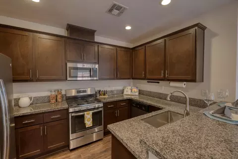 Kitchen - 915 Rogge Rd, Salinas, CA 93906 photo 1 of 3