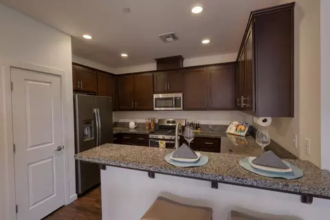Kitchen - 915 Rogge Rd, Salinas, CA 93906 photo 2 of 3