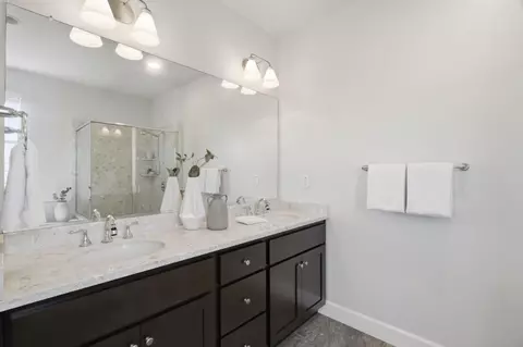 Bath - 320 Gerald Cir, Milpitas, CA 95035 photo 1 of 4