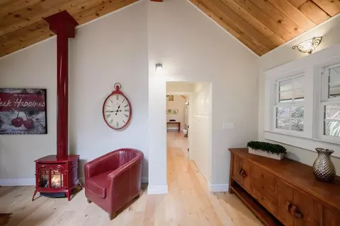 Entry Way - 295 Jims Rd, Ben Lomond, CA 95005 photo 7 of 15