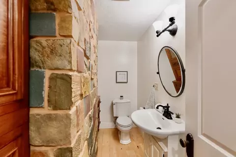 Bath - 295 Jims Rd, Ben Lomond, CA 95005 photo 9 of 12