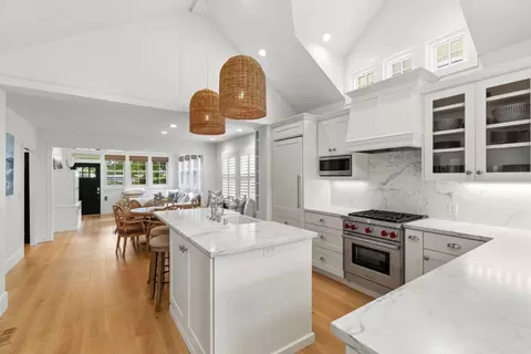 306 El Salto Dr, Capitola, CA 95010