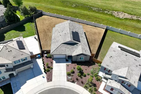 View/Area - 1549 Base Ct, Dixon, CA 95620 photo 3 of 17