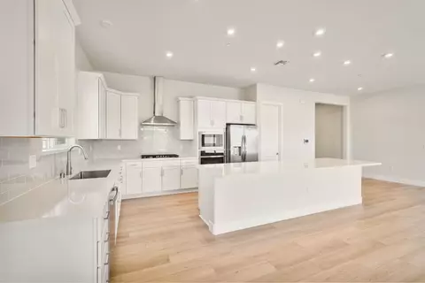 Kitchen - 1549 Base Ct, Dixon, CA 95620 photo 1 of 4
