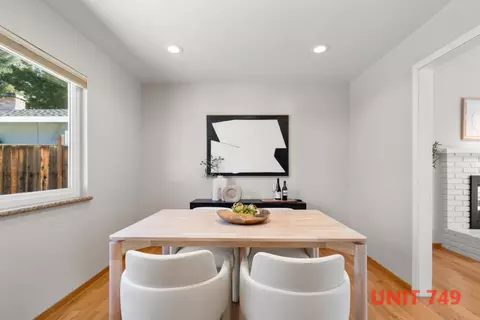 Dining - 747-749 Rainbow Dr, Mountain View, CA 94041 photo 4 of 7