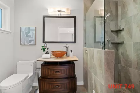 Bath - 747-749 Rainbow Dr, Mountain View, CA 94041 photo 1 of 6
