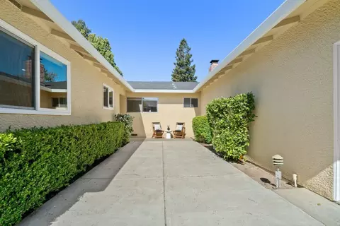 Exterior - 747-749 Rainbow Dr, Mountain View, CA 94041 photo 4 of 13