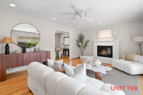 Living - 747-749 Rainbow Dr, Mountain View, CA 94041 photo 11 of 16