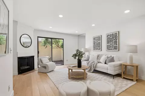 11043 Firethorne Dr, Cupertino, CA 95014