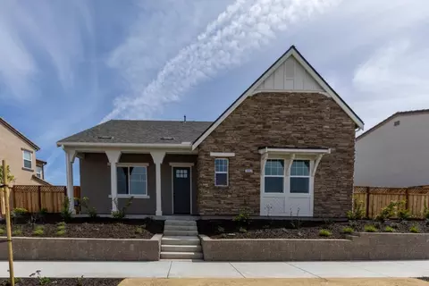 3052 El Capitan Dr, Marina, CA 93933