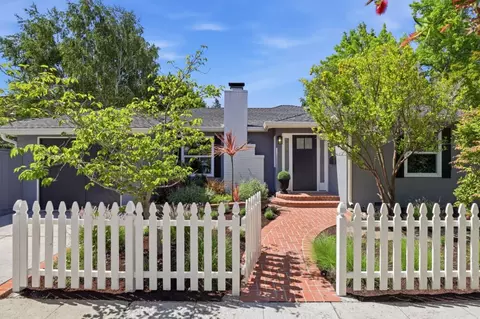 699 Oregon Ave, Palo Alto, CA 94301