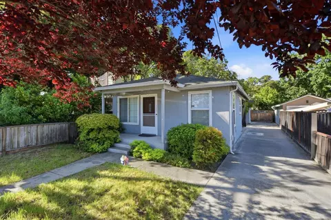 2115 University Ave, Mountain View, CA 94040 photo 2