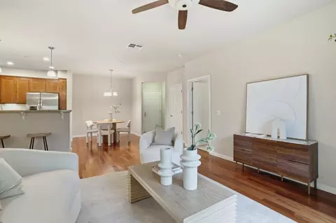 4388 El Camino Real 309, Los Altos, CA 94022
