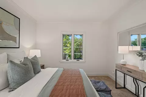 Bedroom - 216 Bloomfield Rd, Burlingame, CA 94010 photo 2 of 6