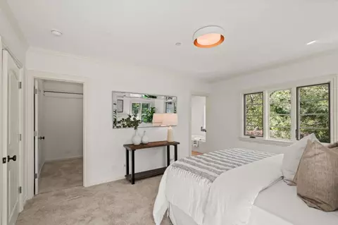 Bedroom - 216 Bloomfield Rd, Burlingame, CA 94010 photo 4 of 6