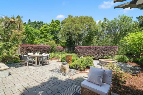 Exterior - 216 Bloomfield Rd, Burlingame, CA 94010 photo 4 of 6
