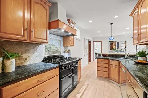 Kitchen - 216 Bloomfield Rd, Burlingame, CA 94010 photo 1 of 2