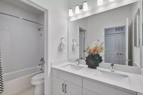 Oak Cir, Walnut Creek, CA 94597 photo 18