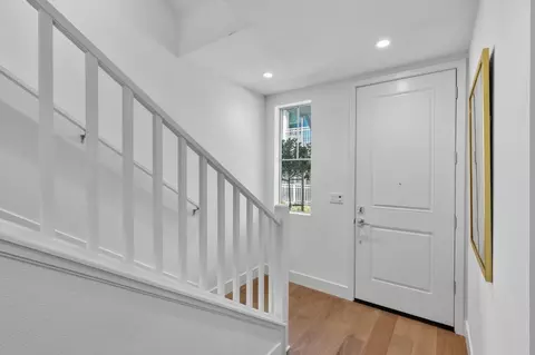 Oak Cir, Walnut Creek, CA 94597 photo 2