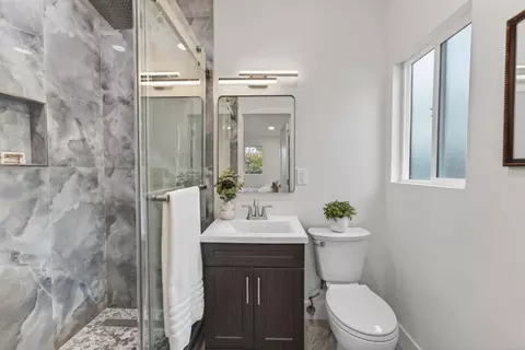 Bath - 236 Lassen Ave, Mountain View, CA 94043 photo 2 of 2