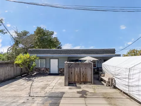 Exterior - 2545 Mar Vista Dr, Aptos, CA 95003 photo 2 of 20