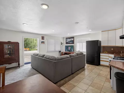 Living - 2545 Mar Vista Dr, Aptos, CA 95003 photo 4 of 8