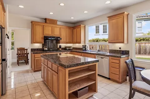 Kitchen - 122 Piedmont Rd, Milpitas, CA 95035 photo 1 of 3