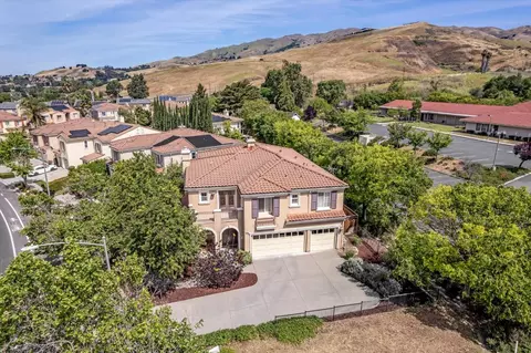 View/Area - 122 Piedmont Rd, Milpitas, CA 95035 photo 3 of 6