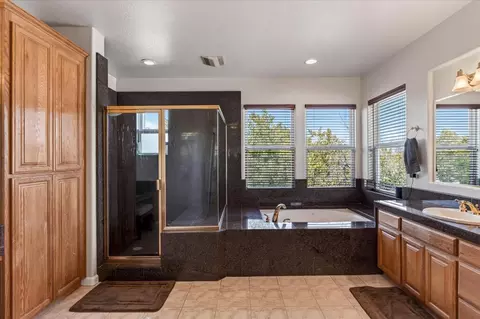 Bath - 122 Piedmont Rd, Milpitas, CA 95035 photo 2 of 6
